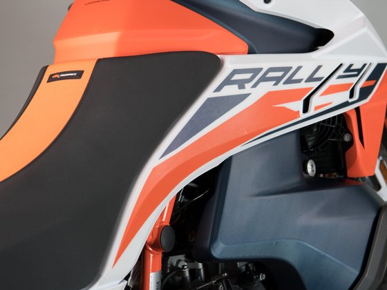 890 ADVENTURE R RALLY (2021 - 2022) ktm 890 adventure side scratch saver | UNIRACING